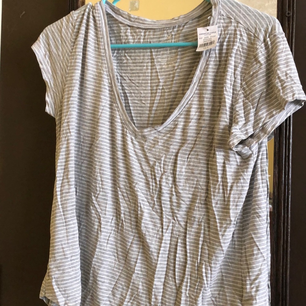 *WITH TAGS* American Eagle Grey Striped V-Neck